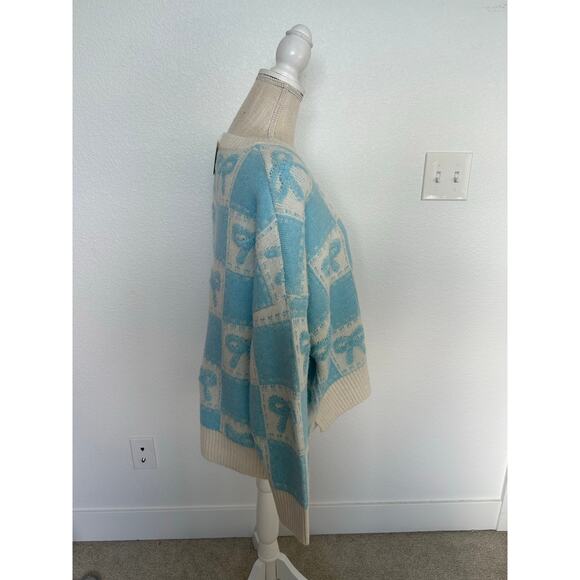 Soho & Stella Coquette Oversized Cozy Blue and White Bow Sweater - L - Picture 4 of 5